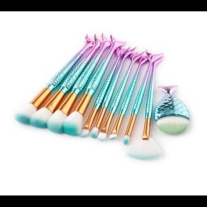 🔥FINAL SALE🔥 11 pcs mermaid handle makeup brush